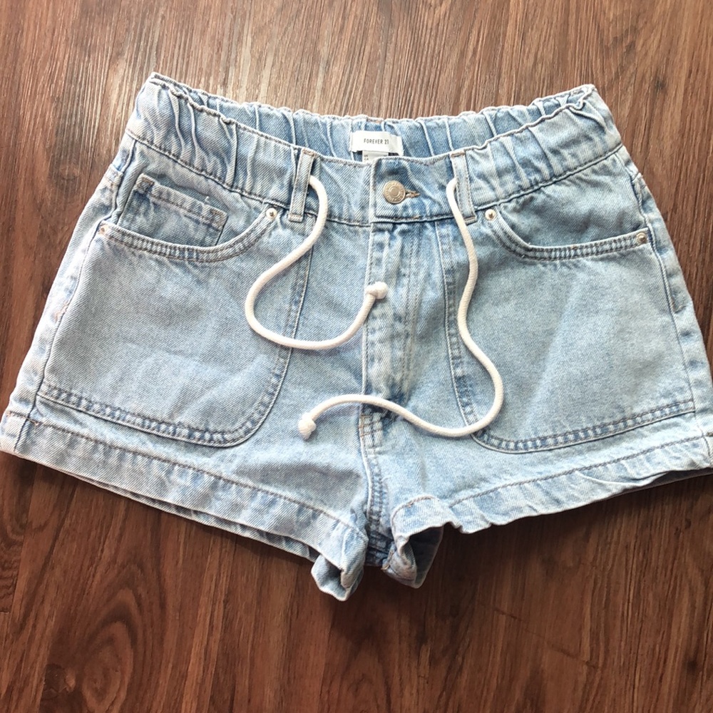 Forever 21 Light Wash Denim Blue Jean Shorts Elastic Waist Drawstring Medium M